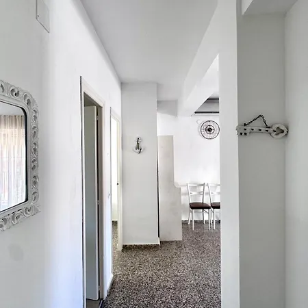 Perlas Vybdenia شقة دينايا