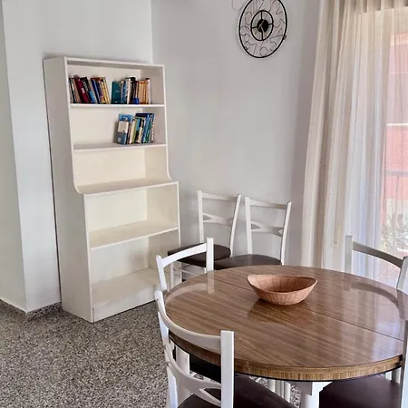 Perlas Vybdenia * Dénia